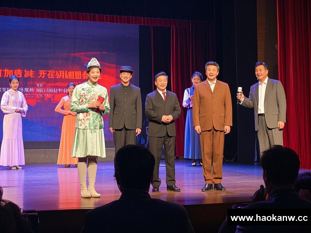 《舞台背后的别样故事》